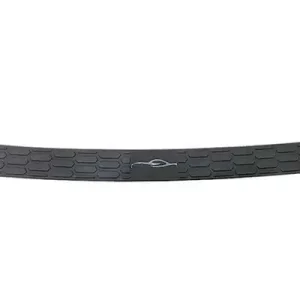 Vezi acum Ornament protectie portbagaj Lungime: 75 cm