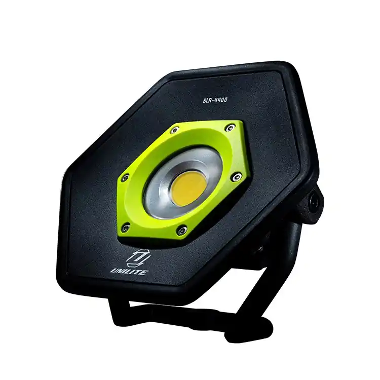 Lumină Unilite SLR-4400 Preț promoțional